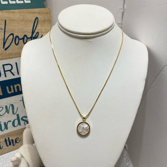 MAAN STATEMENT NECKLACE - Picture 2 of 12